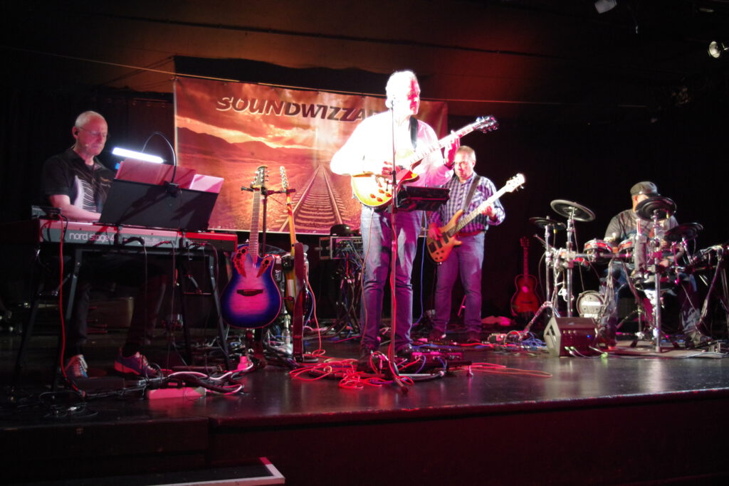 Bilder vom Konzert im Kellertheater